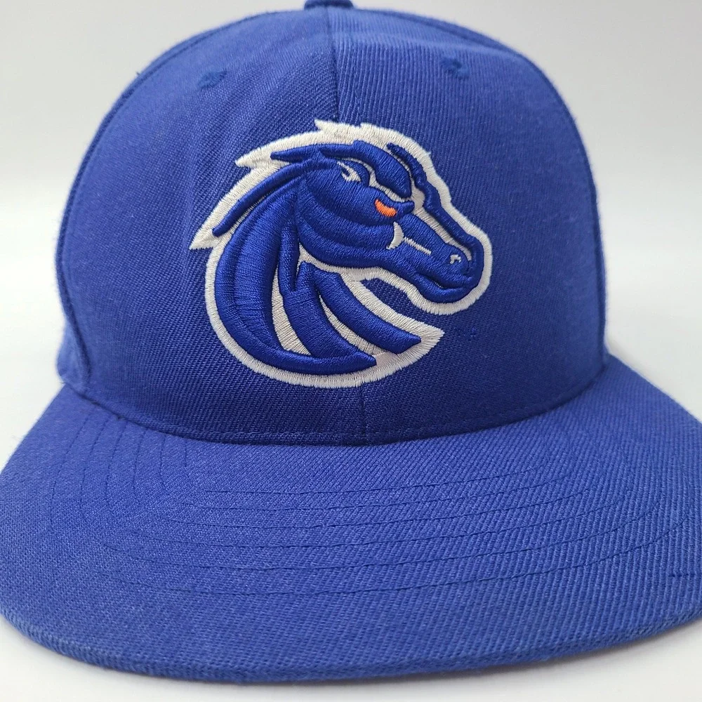Boise State Broncos Hat Fitted 7 3/8 Top of the World Blue NCAA Wool Blend Men‎